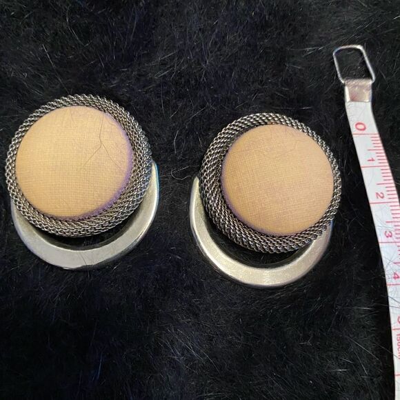 Big 80s Clip On Earrings - Picture 3 of 3